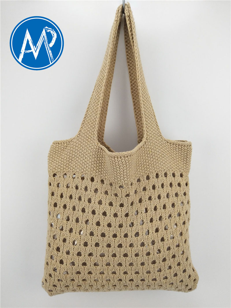 woman wool bag