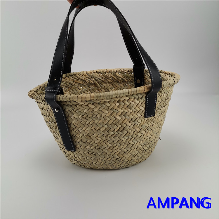 seagrass woven bag