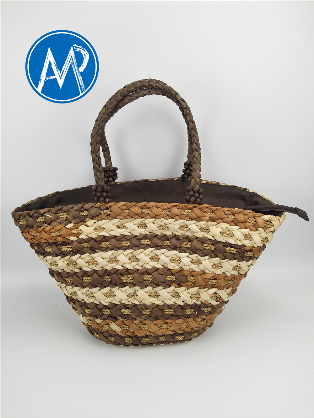 straw bags