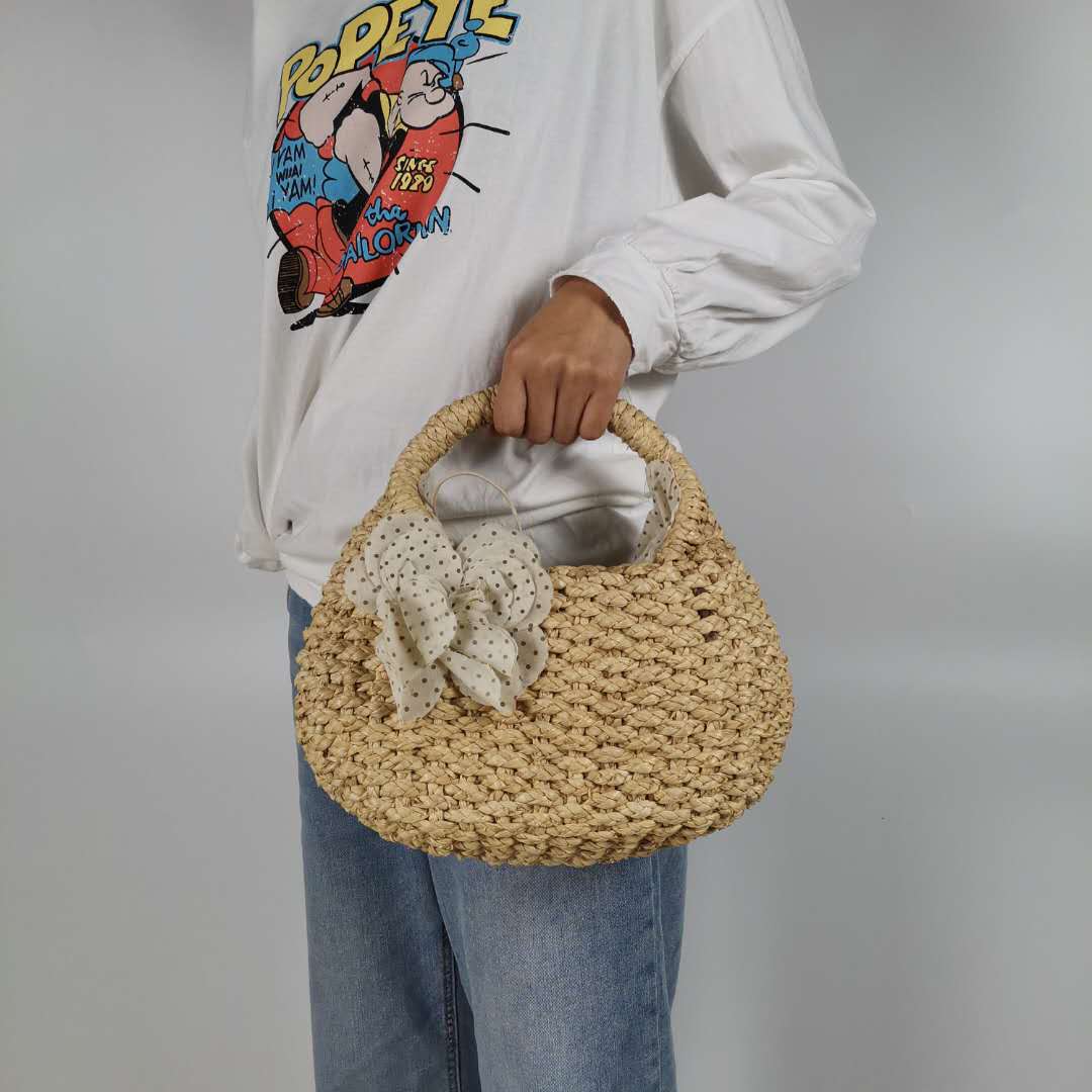 straw bags