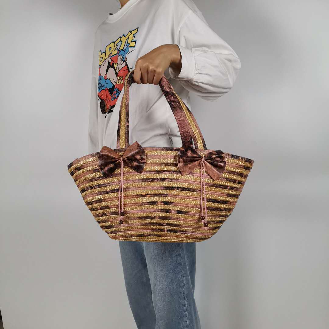 straw bags