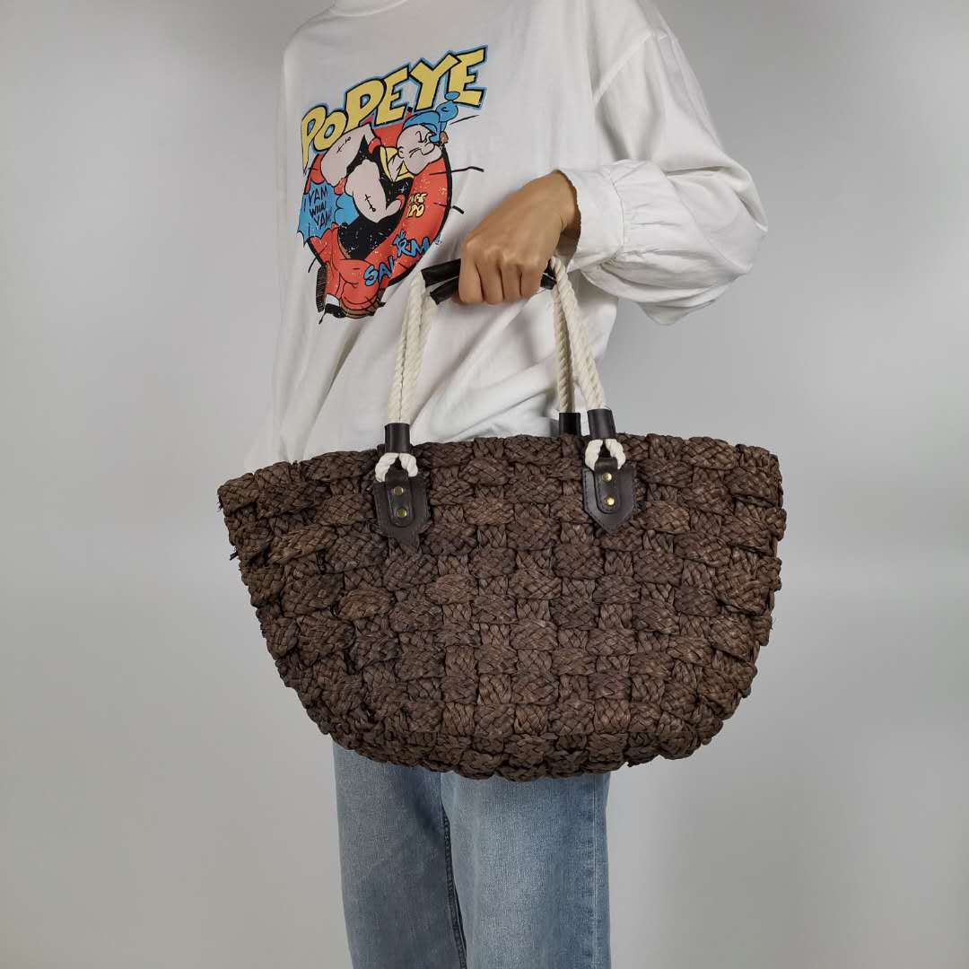 straw bags