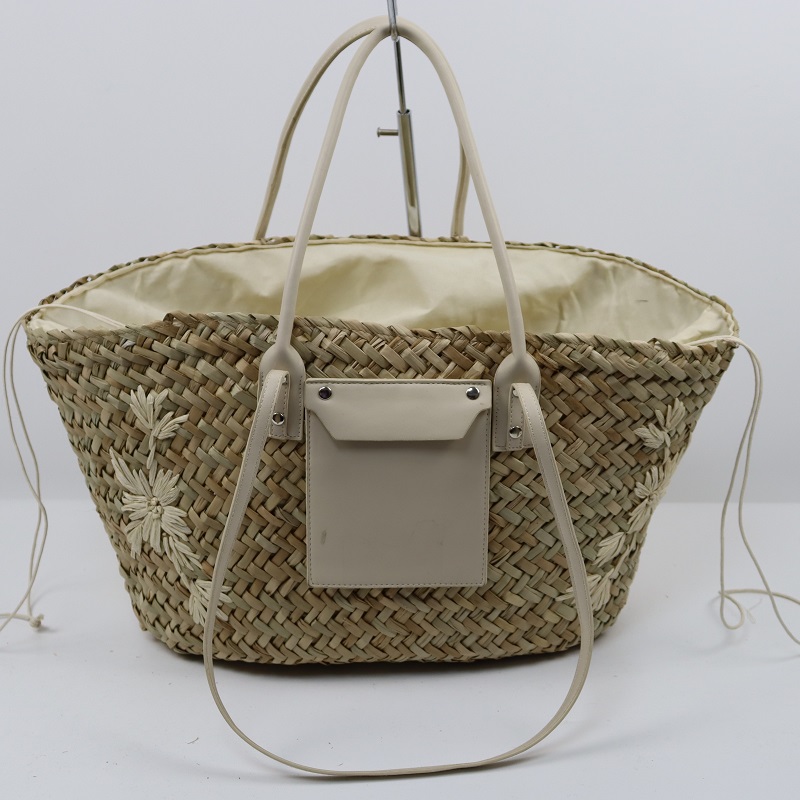 straw bags