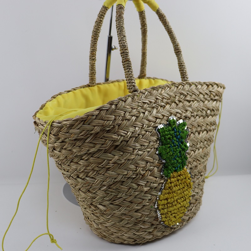 straw bags