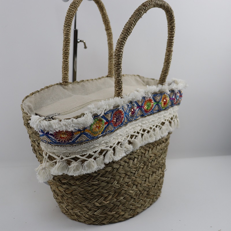 straw bags