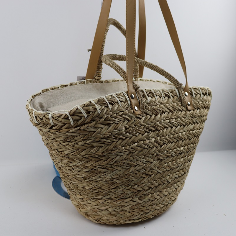 straw bags