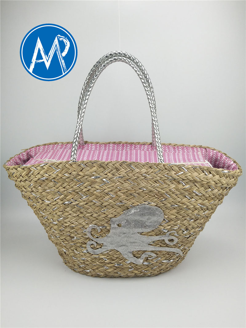 straw bags