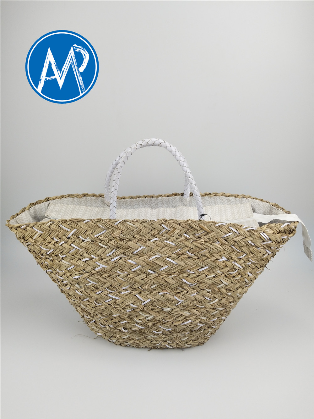 straw bags