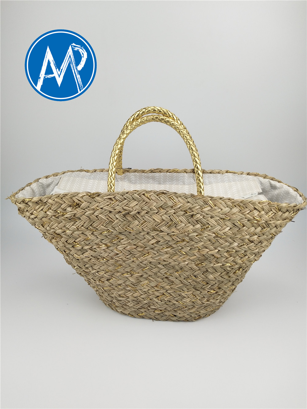 straw bags