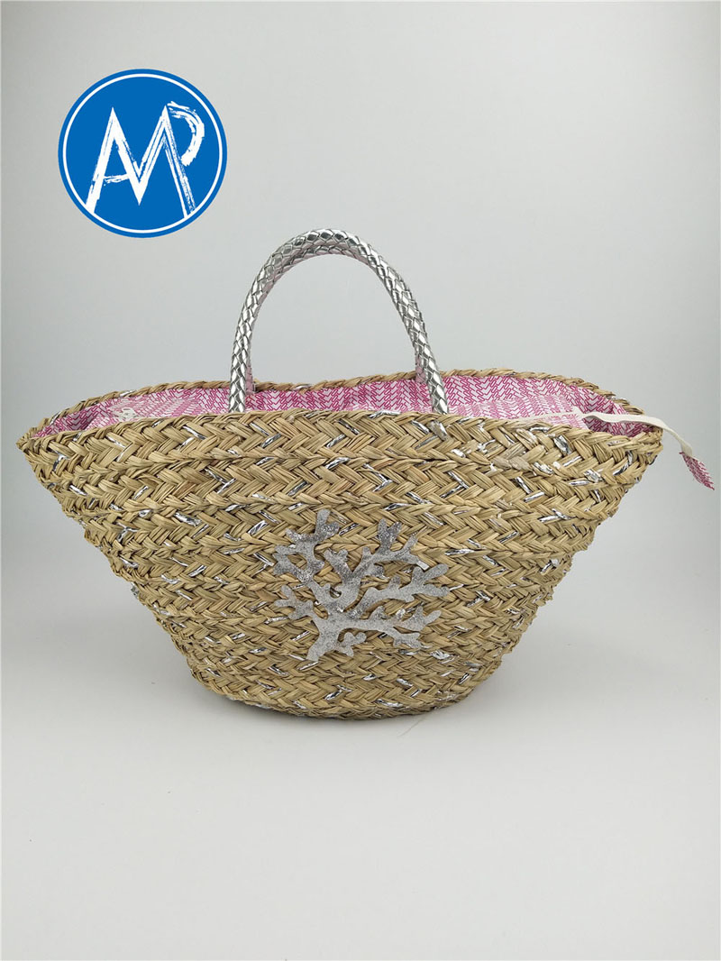 straw bags