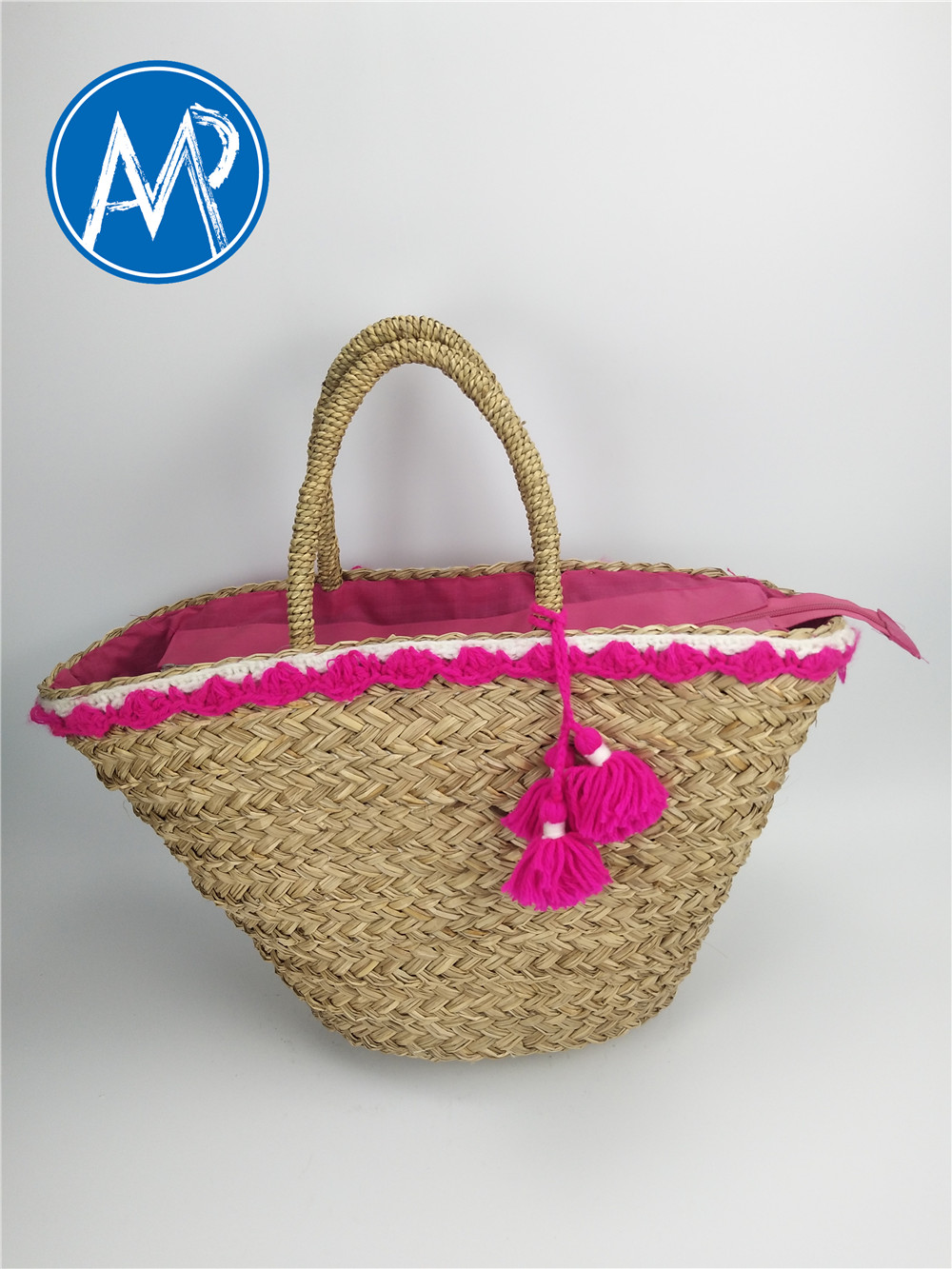 straw bags