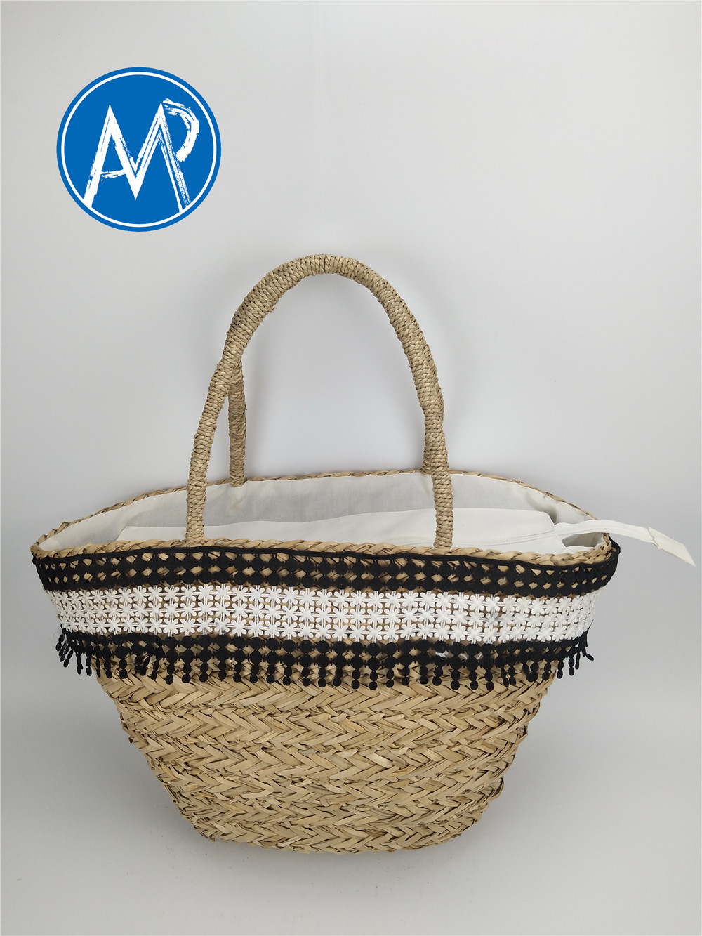 straw bags