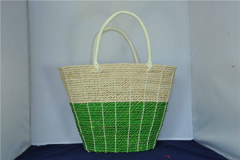 straw bags