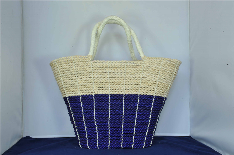 straw bags