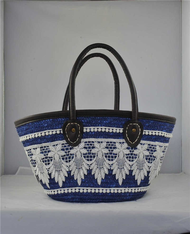straw bags