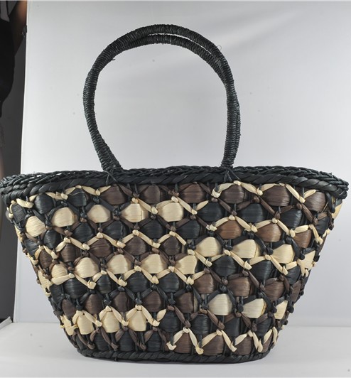 straw bags